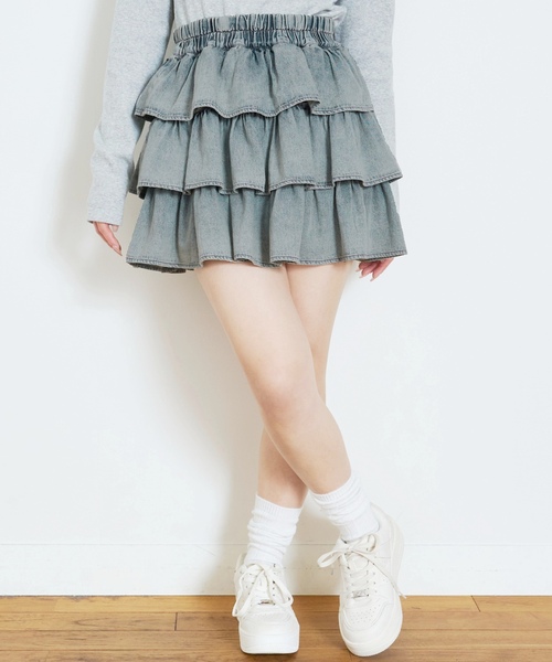 LOVETOXIC(ラブトキシック)の「アソートティアードフリルスカート(スカート・キッズ・ブルー/オフホワイト・M:150cm/L:160cm/130cm/S:140cm)」の4枚目の写真