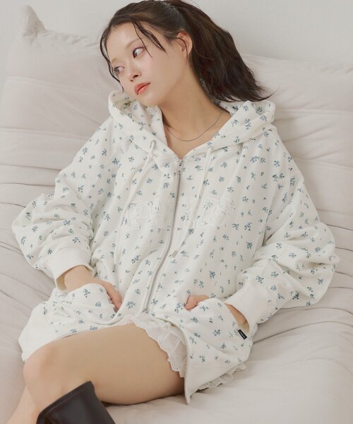 Chico(チコ)の「レースロゴルーズパーカー(パーカー・レディース・ブルー系その他2/グレー/ピンク系その他2・FREE)」の11枚目の写真