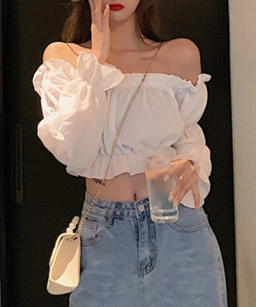 c.u.l（シーユーエル）の「ギャザー フリルオフショルダー 長袖ブラウス culw902（シャツ/ブラウス・レディース・ホワイト/ブラック・S/M）」の5枚目の写真