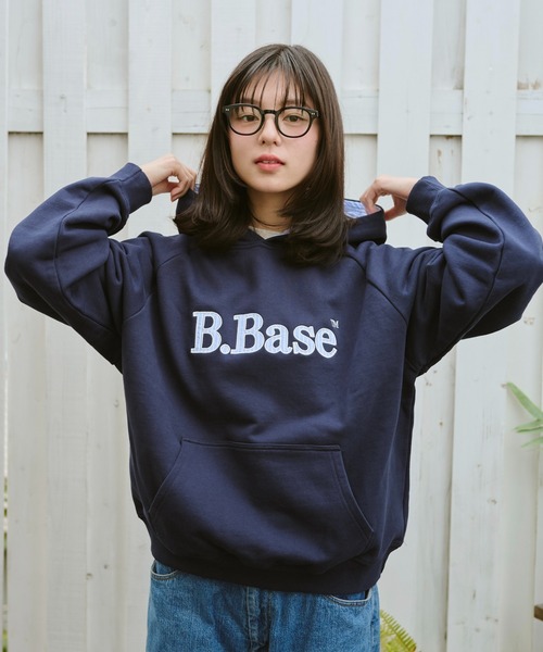 BROKEN BASE（ブロークンベース）の「B.Base Big Hood Pullover / B.Base ビックフードプルオーバー（パーカー・メンズ・ネイビー/ブラック/グレー・SMALL/MEDIUM/LARGE）」の4枚目の写真