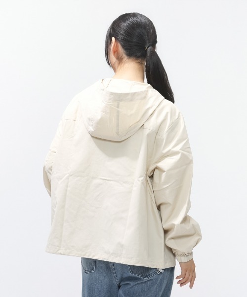 ROXY(ロキシー)の「ロキシー ROXY アウトドアカジュアル ジャケット(ナイロンジャケット・レディース・ブラック/ベージュ・S/M/L)」の5枚目の写真