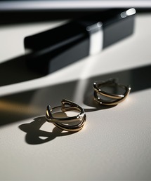 Lyvi（ライビィ）の「バイカラー / Layered Arc Hoop Pierce-Contrast Edition / 金属アレルギー対応（ピアス（両耳用））」