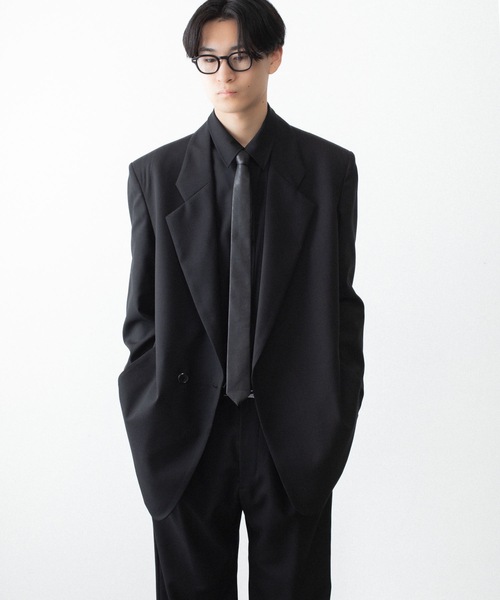 VEIN （ヴェイン）の「シンセティックレザー ナロータイ / SYNTHETIC LEATHER NARROW TIE（ネクタイ・メンズ・ブラック・ONE SIZE）」の6枚目の写真