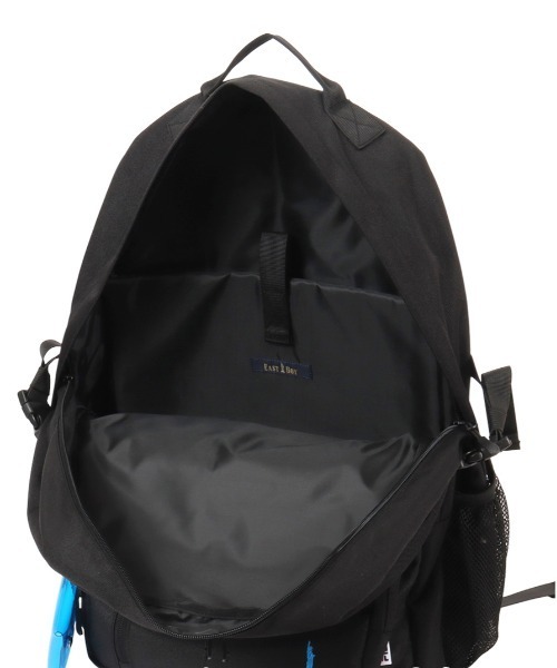 EASTBOY(イーストボーイ)の「FILA × EASTBOY 2ポケットデイパック30L(バックパック/リュック・レディース・ブラック/ブルー/ピンク・FREE)」の8枚目の写真