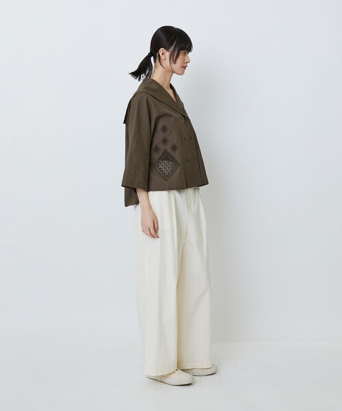 LOISIR（ロワズィール）の「コットンリネンクロス刺繍入りセーラーカラーブラウス（シャツ/ブラウス・レディース・ブラック/カーキ・FREE）」の14枚目の写真
