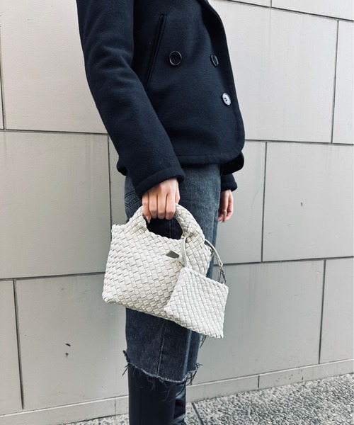 IO(イオ)(イオ)の「HERB/Intrecciato 2way small Tote Bag with Pouch/ポーチ付き2ウェイスモールトートバッグ(トートバッグ・レディース・ブラウン/グレー/アイボリー/ブラック・FREE)」の9枚目の写真