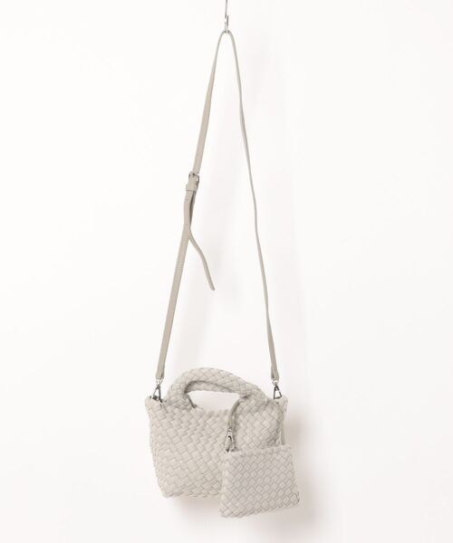 IO(イオ)(イオ)の「HERB/Intrecciato 2way small Tote Bag with Pouch/ポーチ付き2ウェイスモールトートバッグ(トートバッグ・レディース・ブラウン/グレー/アイボリー/ブラック・FREE)」の17枚目の写真