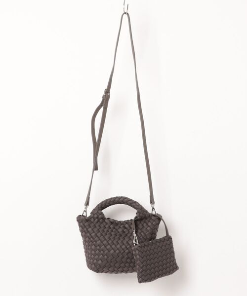 IO(イオ)(イオ)の「HERB/Intrecciato 2way small Tote Bag with Pouch/ポーチ付き2ウェイスモールトートバッグ(トートバッグ・レディース・ブラウン/グレー/アイボリー/ブラック・FREE)」の20枚目の写真