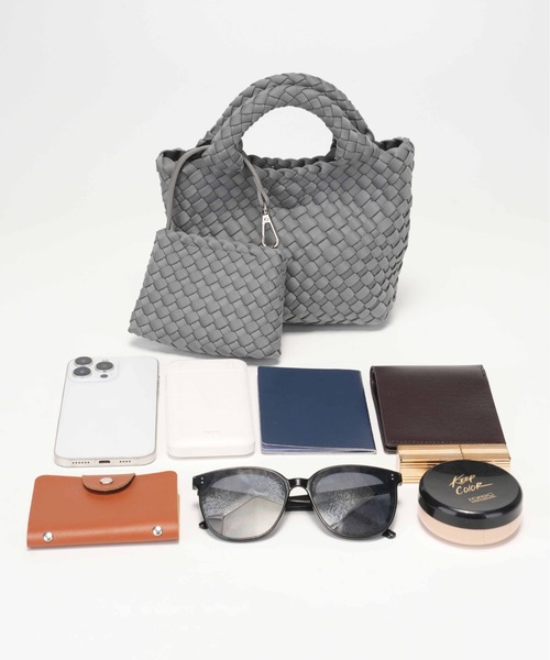IO(イオ)(イオ)の「HERB/Intrecciato 2way small Tote Bag with Pouch/ポーチ付き2ウェイスモールトートバッグ(トートバッグ・レディース・ブラウン/グレー/アイボリー/ブラック・FREE)」の12枚目の写真