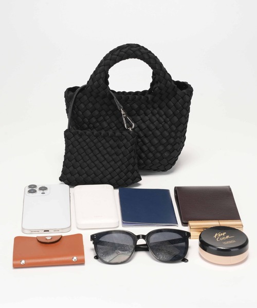 IO(イオ)(イオ)の「HERB/Intrecciato 2way small Tote Bag with Pouch/ポーチ付き2ウェイスモールトートバッグ(トートバッグ・レディース・ブラウン/グレー/アイボリー/ブラック・FREE)」の14枚目の写真