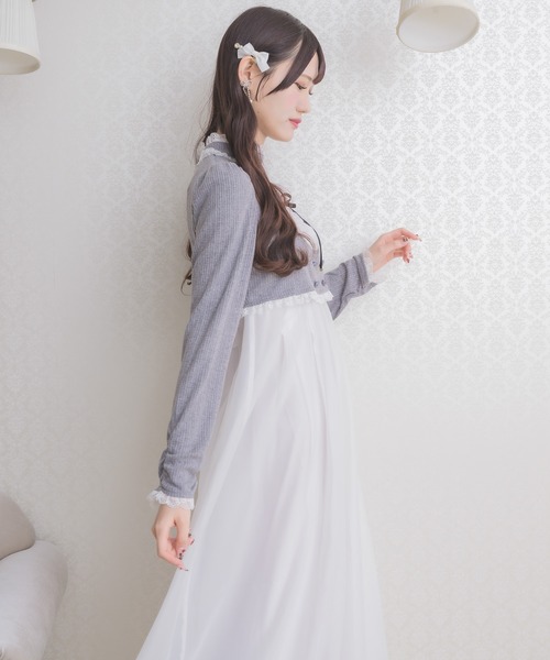 couture BY ROJITA(クチュールバイロジータ)の「チョーカードッキングフレアワンピース(ワンピース・レディース・グレー/ブラック/ホワイト・FREE)」の7枚目の写真