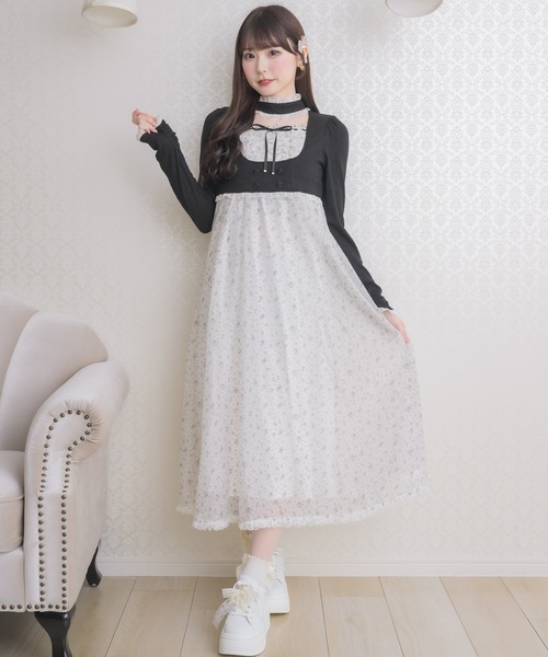 couture BY ROJITA(クチュールバイロジータ)の「チョーカードッキングフレアワンピース(ワンピース・レディース・グレー/ブラック/ホワイト・FREE)」の13枚目の写真