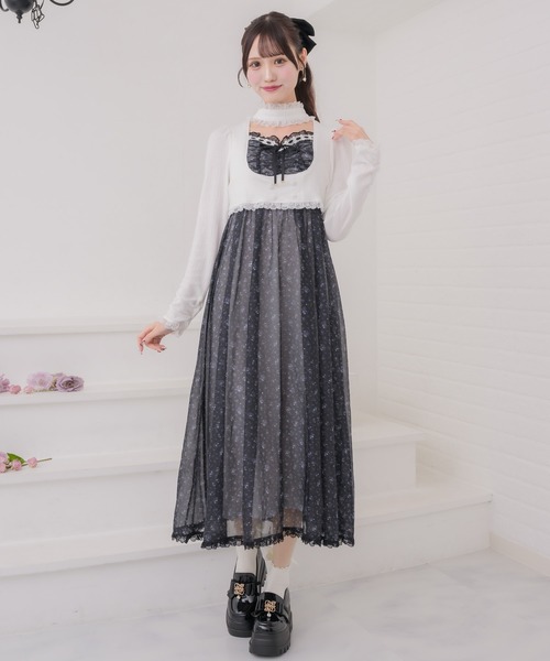 couture BY ROJITA(クチュールバイロジータ)の「チョーカードッキングフレアワンピース(ワンピース・レディース・グレー/ブラック/ホワイト・FREE)」の20枚目の写真