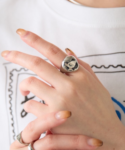 COLLAGE GALLARDAGALANTE(コラージュガリャルダガランテ)の「Sivelle./ステンレスプドルリング(リング・レディース・シルバー・FREE)」の1枚目の写真