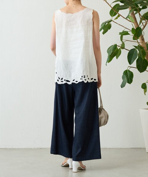 BEARDSLEY(ビアズリー)の「カットワークタンク(シャツ/ブラウス・レディース・ブラック/ホワイト・FREE)」の11枚目の写真