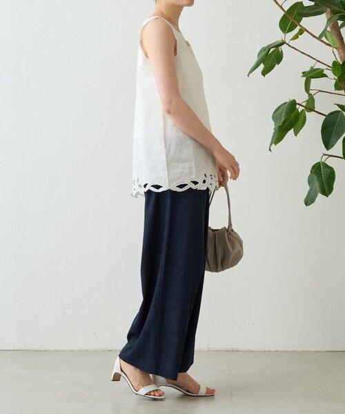 BEARDSLEY(ビアズリー)の「カットワークタンク(シャツ/ブラウス・レディース・ブラック/ホワイト・FREE)」の12枚目の写真