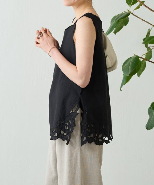 BEARDSLEY(ビアズリー)の「カットワークタンク(シャツ/ブラウス・レディース・ブラック/ホワイト・FREE)」の19枚目の写真