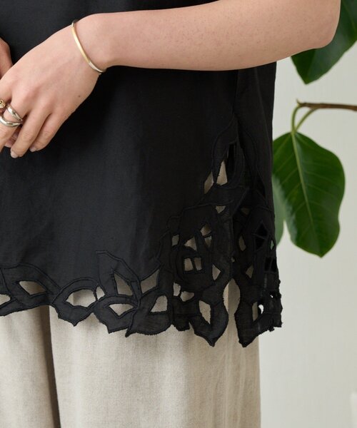 BEARDSLEY(ビアズリー)の「カットワークタンク(シャツ/ブラウス・レディース・ブラック/ホワイト・FREE)」の22枚目の写真