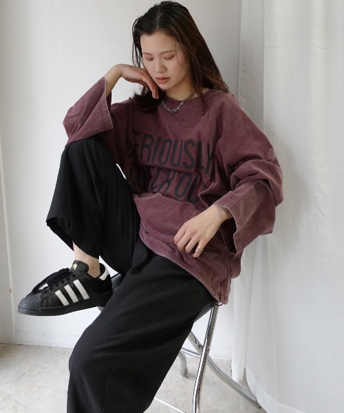 CORNERS(コーナーズ)の「ピグメントロゴプリントオーバーサイズロンT(Tシャツ/カットソー・レディース・アイボリー/イエロー/ネイビー/ボルドー/チャコールグレー・FREE)」の5枚目の写真