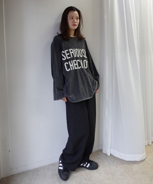 CORNERS(コーナーズ)の「ピグメントロゴプリントオーバーサイズロンT(Tシャツ/カットソー・レディース・アイボリー/イエロー/ネイビー/ボルドー/チャコールグレー・FREE)」の6枚目の写真