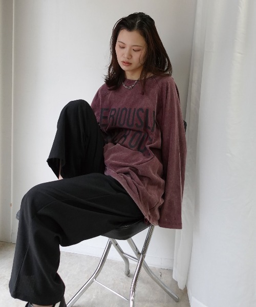 CORNERS(コーナーズ)の「ピグメントロゴプリントオーバーサイズロンT(Tシャツ/カットソー・レディース・アイボリー/イエロー/ネイビー/ボルドー/チャコールグレー・FREE)」の11枚目の写真