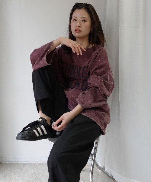 CORNERS(コーナーズ)の「ピグメントロゴプリントオーバーサイズロンT(Tシャツ/カットソー・レディース・アイボリー/イエロー/ネイビー/ボルドー/チャコールグレー・FREE)」の12枚目の写真