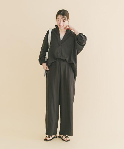 ITEMS URBANRESEARCH（アイテムズ アーバンリサーチ）の「長袖シャツ×イージーパンツ（セットアップ・レディース・スミクロ/ベージュ・FREE）」の20枚目の写真