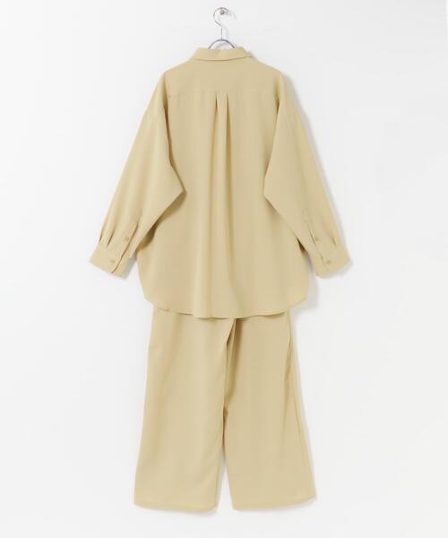 ITEMS URBANRESEARCH（アイテムズ アーバンリサーチ）の「長袖シャツ×イージーパンツ（セットアップ・レディース・スミクロ/ベージュ・FREE）」の6枚目の写真