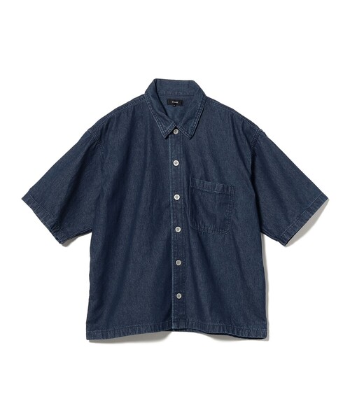 BEAMS(ビームス)の「ショート デニム シャツ【ワイドショートフィット】(シャツ/ブラウス・メンズ・インディゴブルー/サックスブルー・S/M/XL/L)」の1枚目の写真