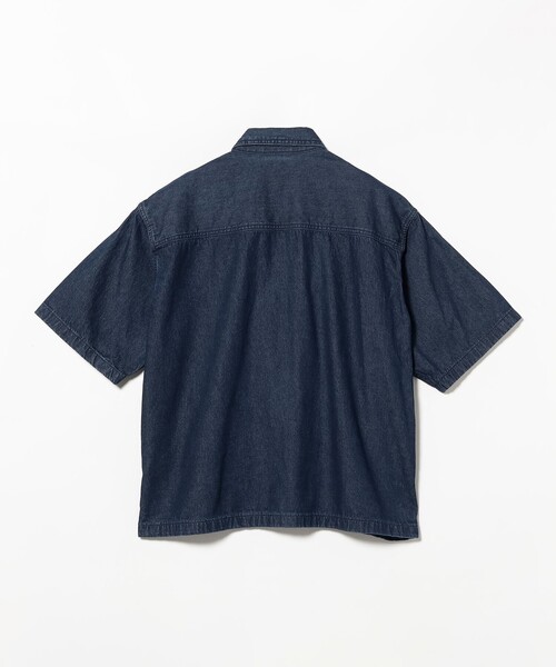 BEAMS(ビームス)の「ショート デニム シャツ【ワイドショートフィット】(シャツ/ブラウス・メンズ・インディゴブルー/サックスブルー・S/M/XL/L)」の9枚目の写真
