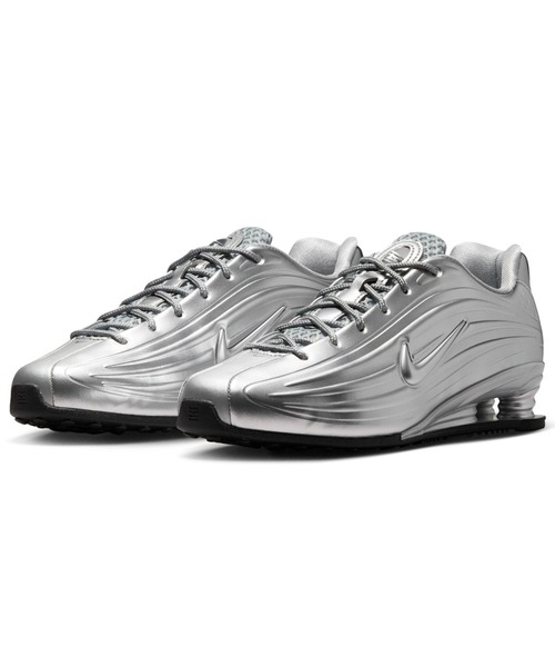 NIKE(ナイキ)の「NIKE WMNS SHOX Z / ナイキ ウィメンズ ショックス Z 【SP】(スニーカー・レディース・シルバー・23.0cm/23.5cm/24.0cm/24.5cm/25.0cm/26.0cm/26.5cm/27.0cm/27.5cm/28.0cm/28.5cm/29.0cm)」の1枚目の写真