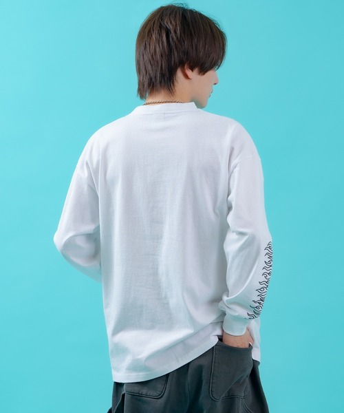 En serio TOKYO（エンソリオトーキョー）の「【SIDEWAYSTANCE】ステッカーアームロゴ長袖Tシャツ 70649（Tシャツ/カットソー・メンズ・ホワイト/オートミール/ブラック・MEDIUM/X-LARGE/SMALL/LARGE）」の16枚目の写真