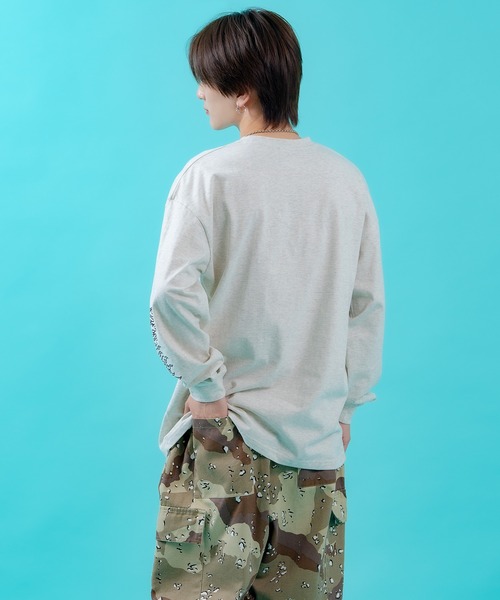 En serio TOKYO（エンソリオトーキョー）の「【SIDEWAYSTANCE】ステッカーアームロゴ長袖Tシャツ 70649（Tシャツ/カットソー・メンズ・ホワイト/オートミール/ブラック・MEDIUM/X-LARGE/SMALL/LARGE）」の7枚目の写真