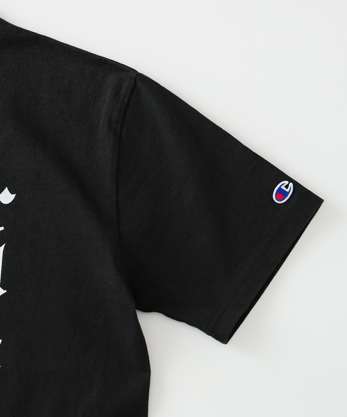 Champion（チャンピオン）の「CHAMPION / チャンピオン 別注 T1011 カレッジプリント Tシャツ（Tシャツ/カットソー・メンズ・ブラックミックス/ブラック×ブラック/ブラック系その他/ブラック・X-LARGE/LARGE/MEDIUM）」の20枚目の写真