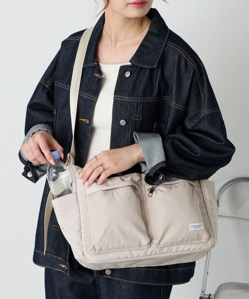 BONLECILL Marche(ボンルシールマルシェ)の「【BONLECILL Marche】《A4収納》7ポケットデイリーショルダーバッグ(ショルダーバッグ・レディース・アイボリー/ブラウン/ブラック・FREE)」の4枚目の写真