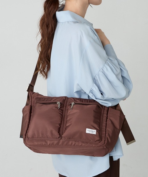 BONLECILL Marche(ボンルシールマルシェ)の「【BONLECILL Marche】《A4収納》7ポケットデイリーショルダーバッグ(ショルダーバッグ・レディース・アイボリー/ブラウン/ブラック・FREE)」の15枚目の写真