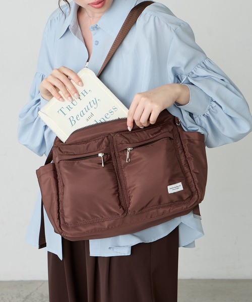 BONLECILL Marche(ボンルシールマルシェ)の「【BONLECILL Marche】《A4収納》7ポケットデイリーショルダーバッグ(ショルダーバッグ・レディース・アイボリー/ブラウン/ブラック・FREE)」の16枚目の写真