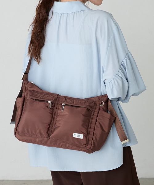 BONLECILL Marche(ボンルシールマルシェ)の「【BONLECILL Marche】《A4収納》7ポケットデイリーショルダーバッグ(ショルダーバッグ・レディース・アイボリー/ブラウン/ブラック・FREE)」の18枚目の写真