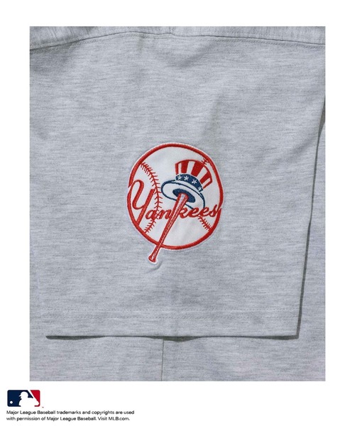 MLB(メジャーリーグベースボール)の「【MLB/メジャーリーグベースボール】チームロゴ フロントワッペン ルーズシルエット 半袖Tシャツ 吸水性 通気性(Tシャツ/カットソー・メンズ・アッシュグレー/ホワイト/スミクロ/ダークブルー・M/L/XL)」の8枚目の写真