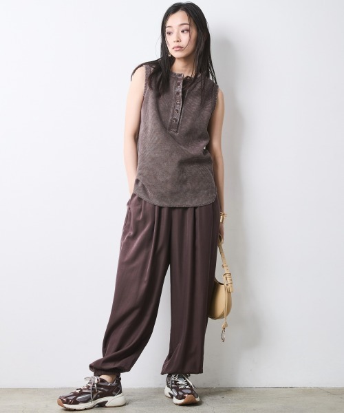 CHIC STYLE(シックスタイル)の「バルーンパンツ<大きいサイズ有>シックスタイル(その他パンツ・レディース・ブラック/ブラウン系・M/L/LL/3L/4L/5L)」の18枚目の写真