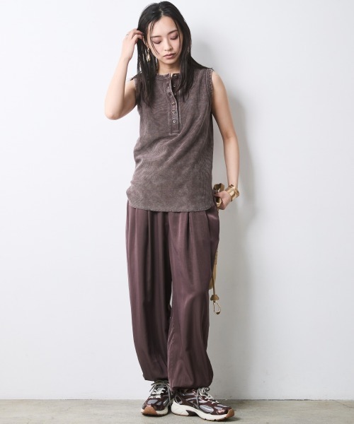CHIC STYLE(シックスタイル)の「バルーンパンツ<大きいサイズ有>シックスタイル(その他パンツ・レディース・ブラック/ブラウン系・M/L/LL/3L/4L/5L)」の19枚目の写真