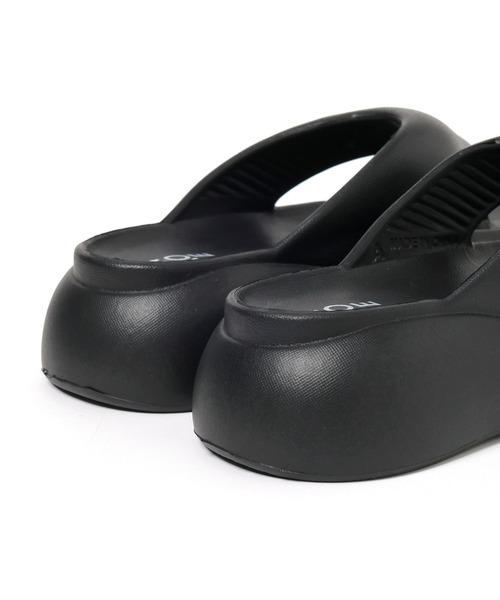 LAKOLE(ラコレ)の「EVAぷっくりトングサンダル / 638021(サンダル・レディース・サンドグレー/ブラック・SMALL/MEDIUM/LARGE)」の8枚目の写真