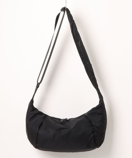 Guess(ゲス)の「【GUESS】ゲス GUESS JEANS BIG CROSSBODY ショルダーバッグ(ショルダーバッグ・レディース・ブラック・FREE)」の2枚目の写真