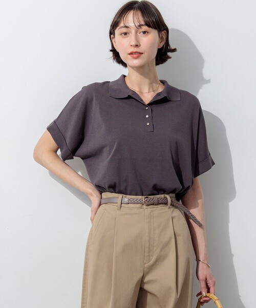 23区 L(ニジュウサンクオオキイサイズ)の「リラクシー ポロニット(ニット/セーター・レディース・モスグリーン系/ベージュ系/ダークブラウン系/ネイビー系・46/44)」の2枚目の写真