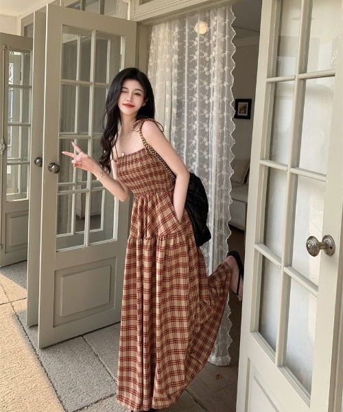 Ritzy(リッツィー)の「ウエストシャーリング チェックキャミソールワンピース(ワンピース・レディース・レッド/ブラック・M/S)」の9枚目の写真