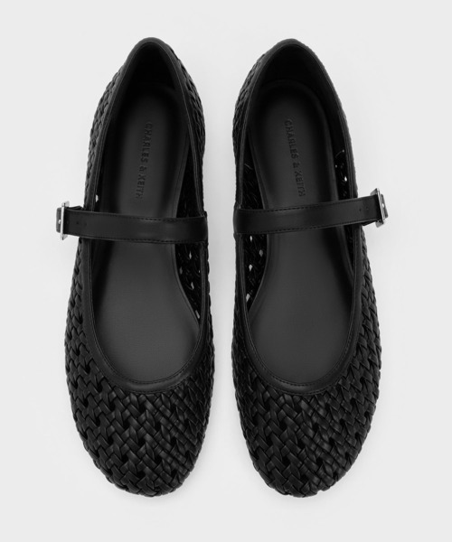 CHARLES & KEITH(チャールズ & キース)の「ウーブン メリージェーン フラット(パンプス・レディース・ブラウン/クリーム/ブラック・25cm/24.5cm/23.5cm/23cm/22.5cm)」の7枚目の写真