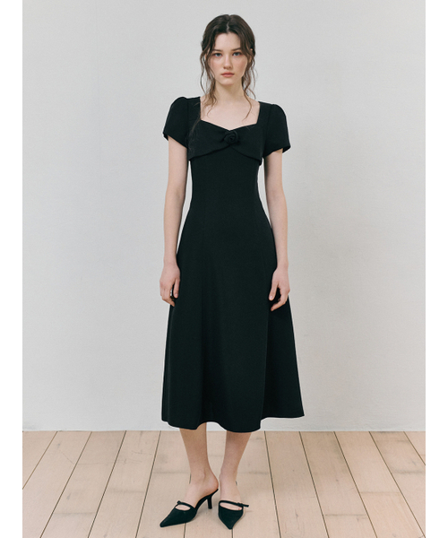 ETMON(エトモン)の「Heart Neck Ribbon Dress, Black(ワンピース・レディース・その他・MEDIUM/SMALL)」の1枚目の写真