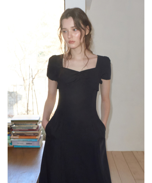 ETMON(エトモン)の「Heart Neck Ribbon Dress, Black(ワンピース・レディース・その他・MEDIUM/SMALL)」の6枚目の写真