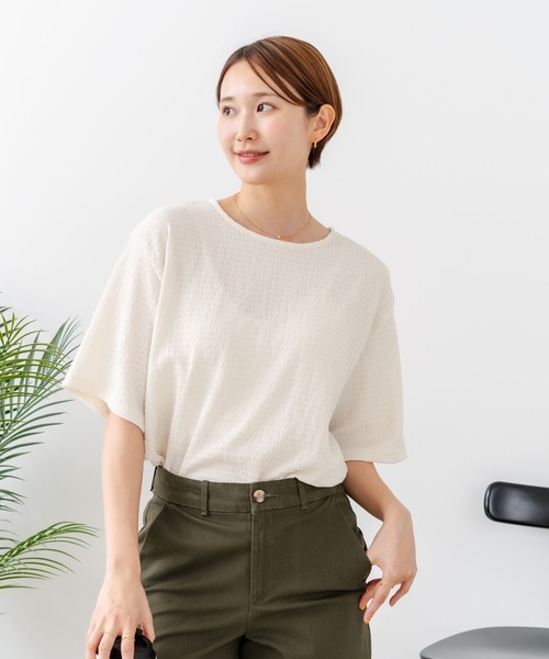 fort point（フォーポイント）の「【C-FORTPOINT/フォートポイント】【ひんやり接触冷感 華奢見え】カット楊柳 ワイドシルエットTシャツ  リラックス 抜け感 大人カジュアル 涼しい（Tシャツ/カットソー・レディース・クリーム/サックスブルー/ライトグリーン/スミクロ・MEDIUM/LARGE）」の21枚目の写真
