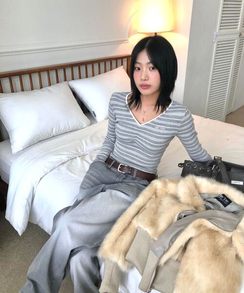 ASON(アズオン)の「BUMBLE STRIPE SHIRRING TEE / GRAY(Tシャツ/カットソー・レディース・その他・FREE)」の10枚目の写真
